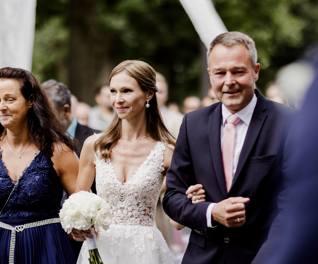 Hochzeitsfotograf, Hochzeit gut altona, hagenshoff, Fotograf stuhr, fotograf oldenburg, fotograf heiligenhafen, krantine oldenburg, nordenholzer hof, eventscheune sankt georg, sabinelangefotografie