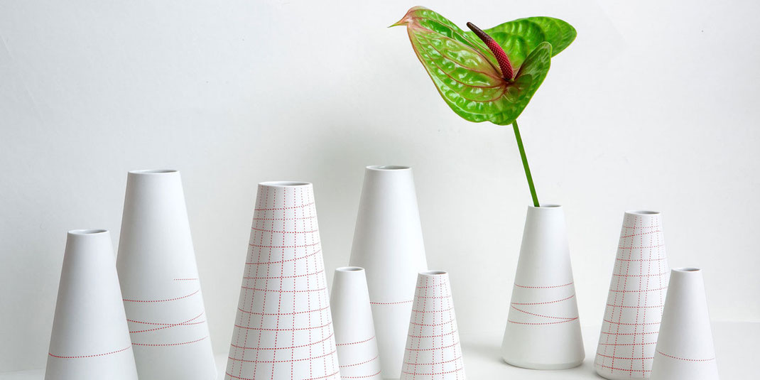 Vase Porzellan Berlin Design handmade Linie 