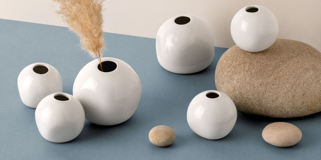 Mini Vase Kugel Porzellan Berlin handmade