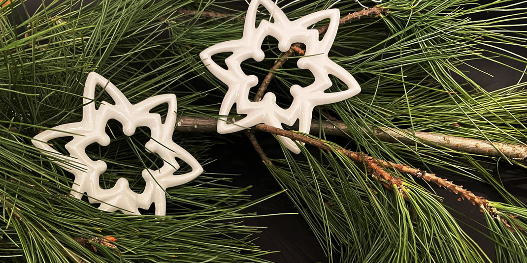 Schneekristall, Schneeflocke, Set, Geschenk, Porzellan, Weihnachtsanhänger, handmade, Berlin, Design Manufaktur, Baumschmuck