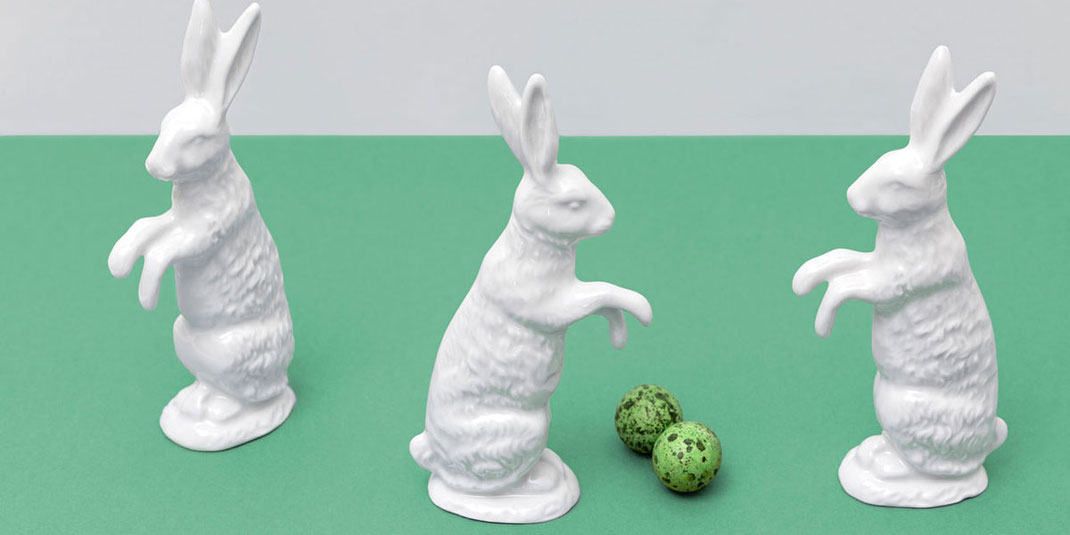 Hase einzeln Osterdeko Ostergeschenk Design handmade Porzellan Berlin Manufaktur Klassiker