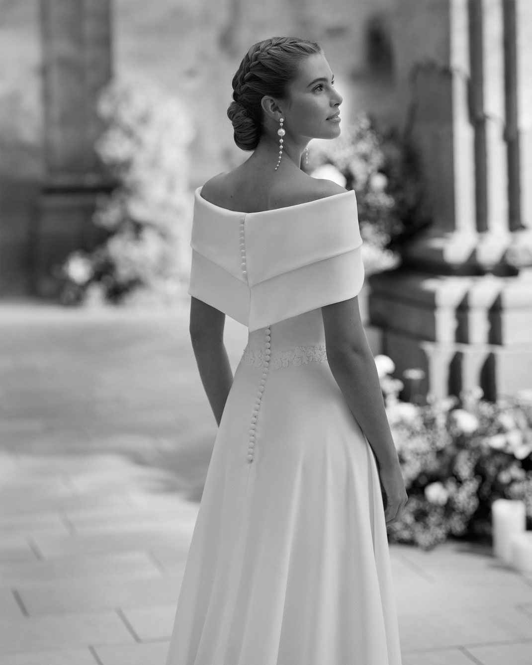 Hochzeitskleid Halter aus der Alma Novia Kollektion 2025