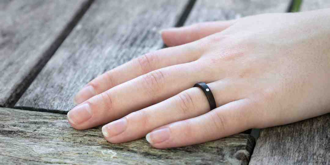 Holzring Hochzeitsring, Verlobungsring Partnerring aus Palisander mit Aluminium Inlay www.holz-liebe.at