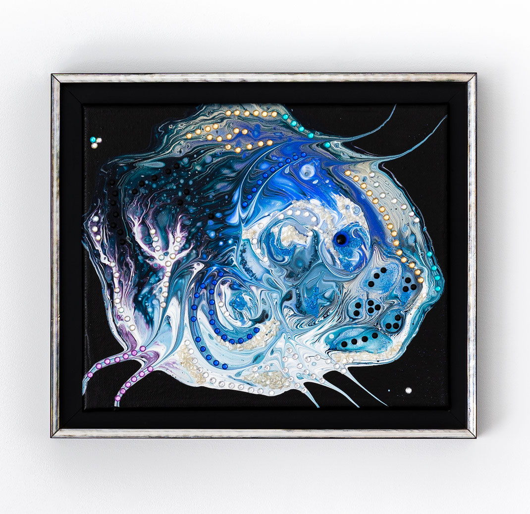 Ocean, Blue crystal angel. 30x 35 cm