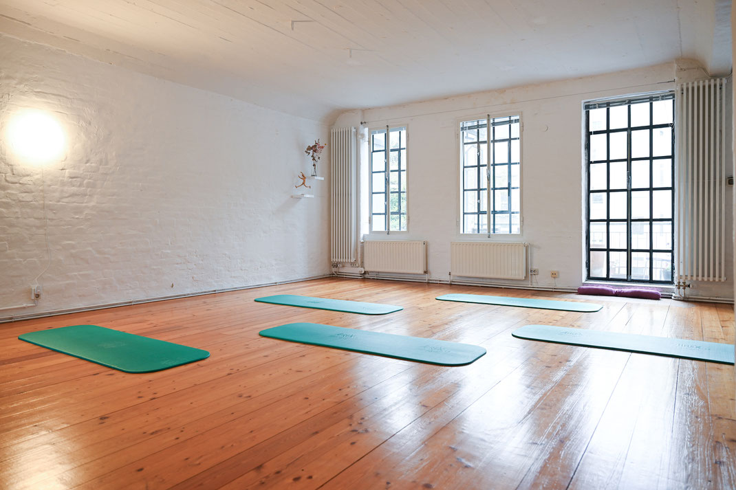 Pilatestraining auf der Matte in Hamburg/Eimsbüttel