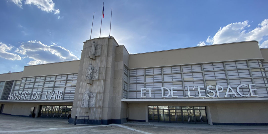 La façade entièrement rénovée du Musée de l'Air et de l'Espace