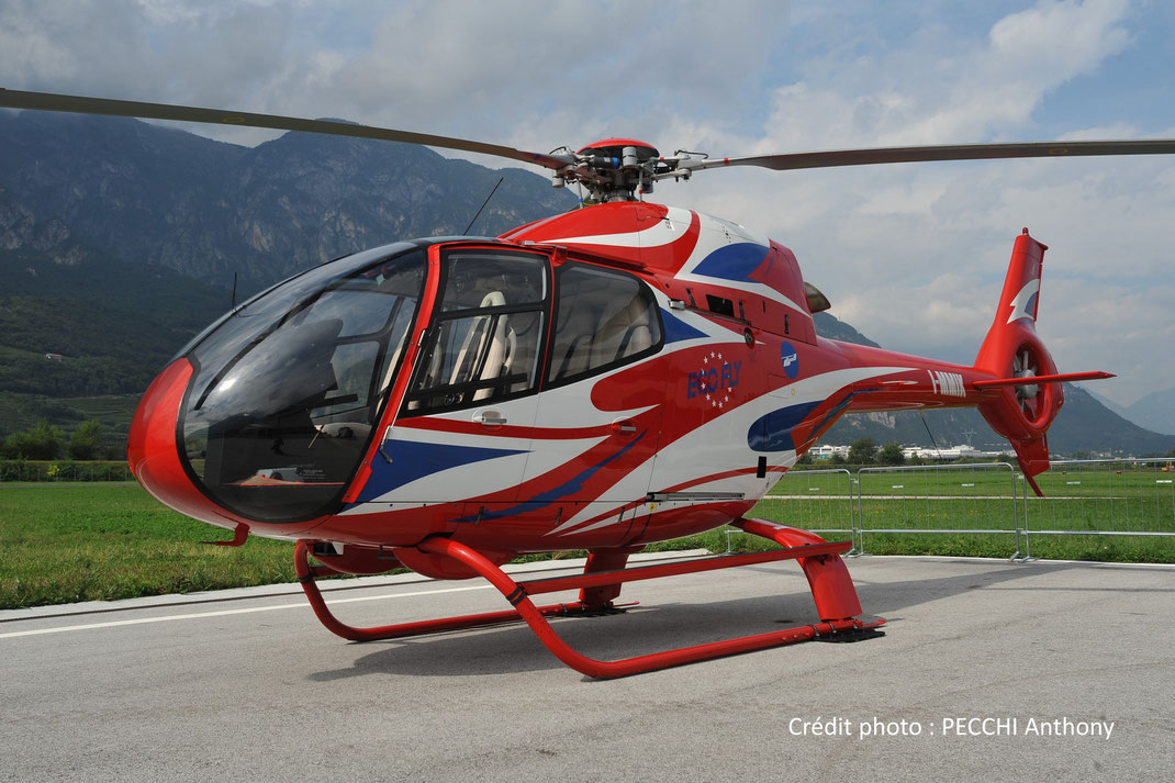 Hélicoptère Colibri H120 (anciennement Eurocopter EC120, mono-turbine)