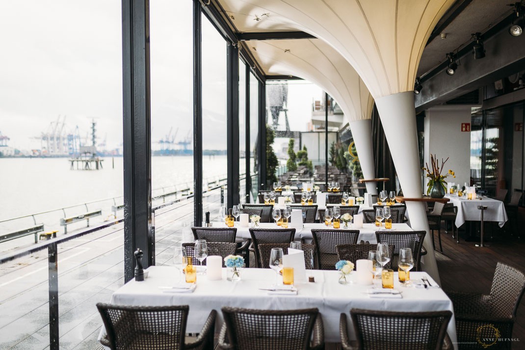 Urbane Hochzeit Im Au Quai Am Fischmarkt Hochzeitsfotograf