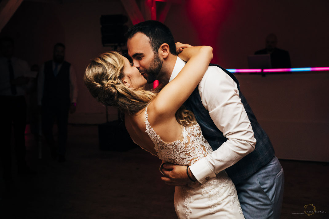 Foto Hochzeitstanz Kuss / Hochzeitsfotografin Anne Hufnagl