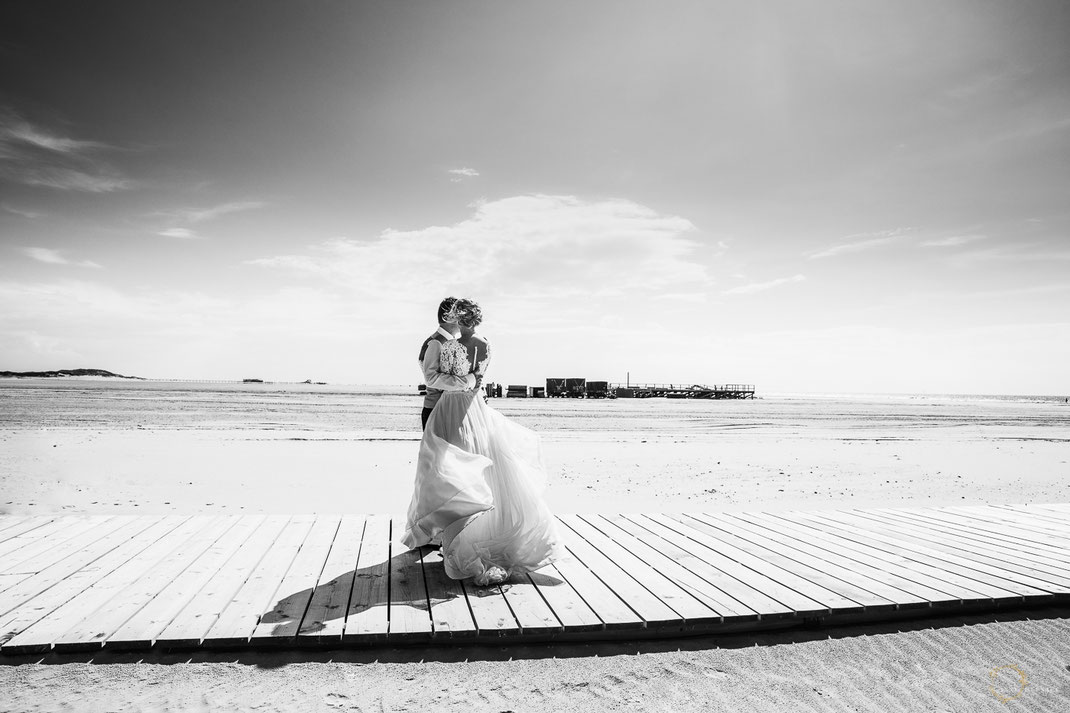 Brautpaar Fotos Strand Sankt Peter-Ording / Fotografin: Anne Hufnagl