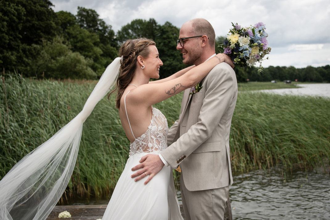 hochzeit im rheingau, hochzeit im grünen, freie trauung rheingau, hochzeitsfotograf rheingau, hochzeitslocation rheingau, weinberghochzeit