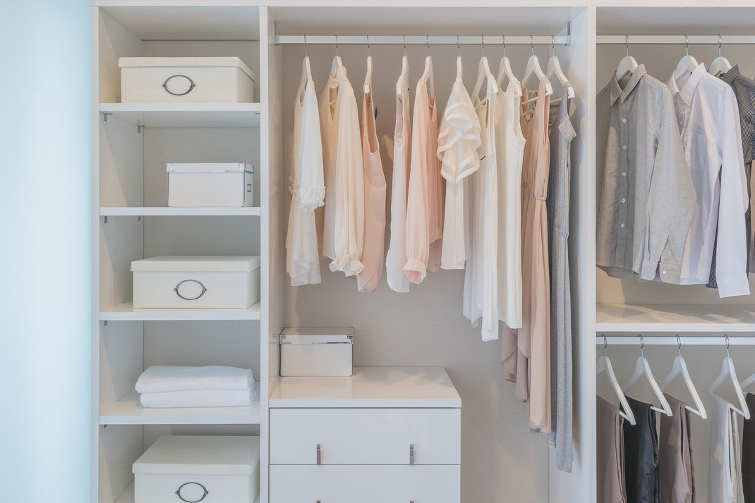 How To Clean And Organize Your Closet In Under An Hour Amazing Tricks