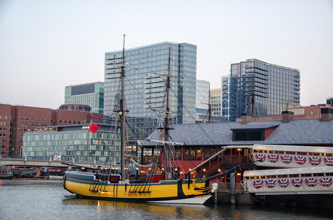 Geschichte und Ereignisse rund um die Boston Tea Party: Boston Tea Party & Ships Museum in Boston