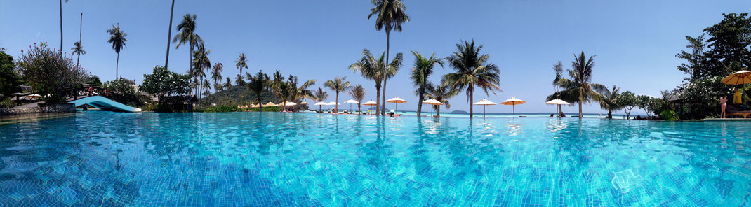 PHI PHI ISLAND VILLAGE RESORT / THAILAND