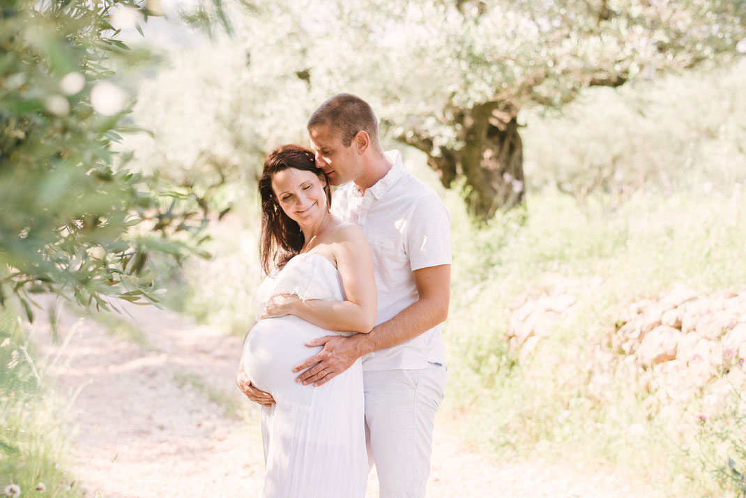 muriel mees photographie - photographe grossesse -photographe femme enceinte - photographe naissance - photographe nouveau-né var - photographe bébé - photographe bebe -photographe enfant - photographe famille - photographe var - photographe Toulon- 83000