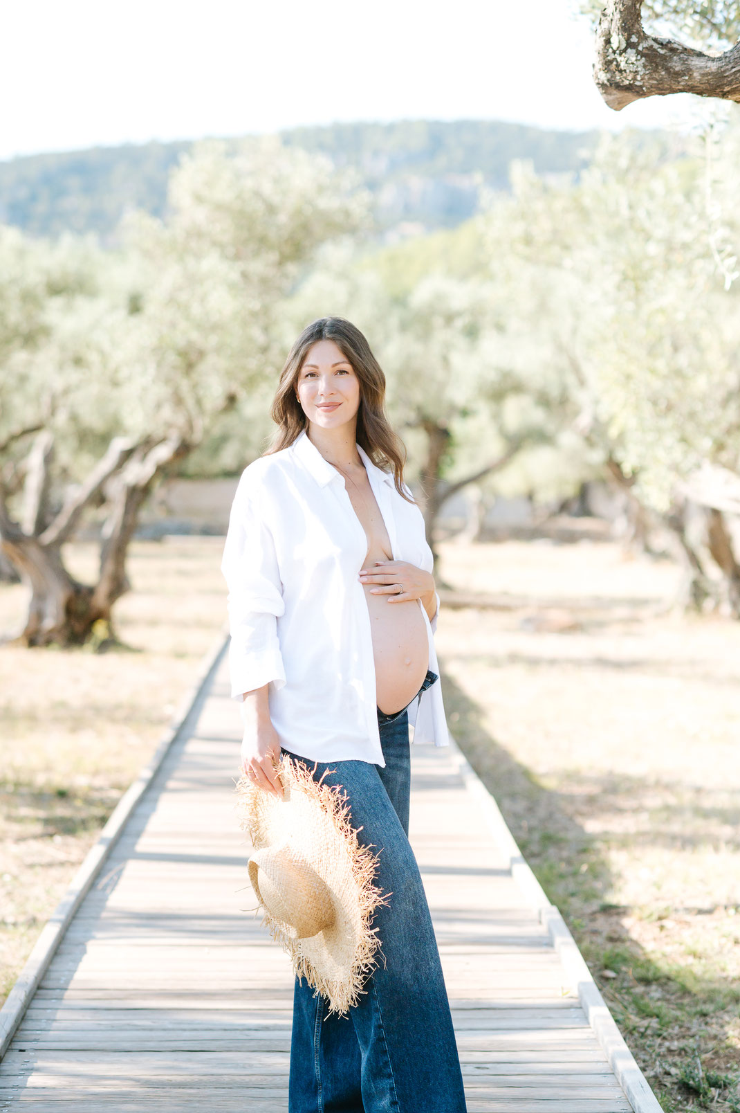 Séance grossesse studio et extérieur à l'oliveraie - futurs parents - muriel mees photographe - photo lingerie 