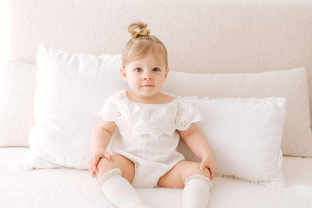 seance studio anniversaire 1 an seance photo en famille au naturel muriel mees photographe brignoles