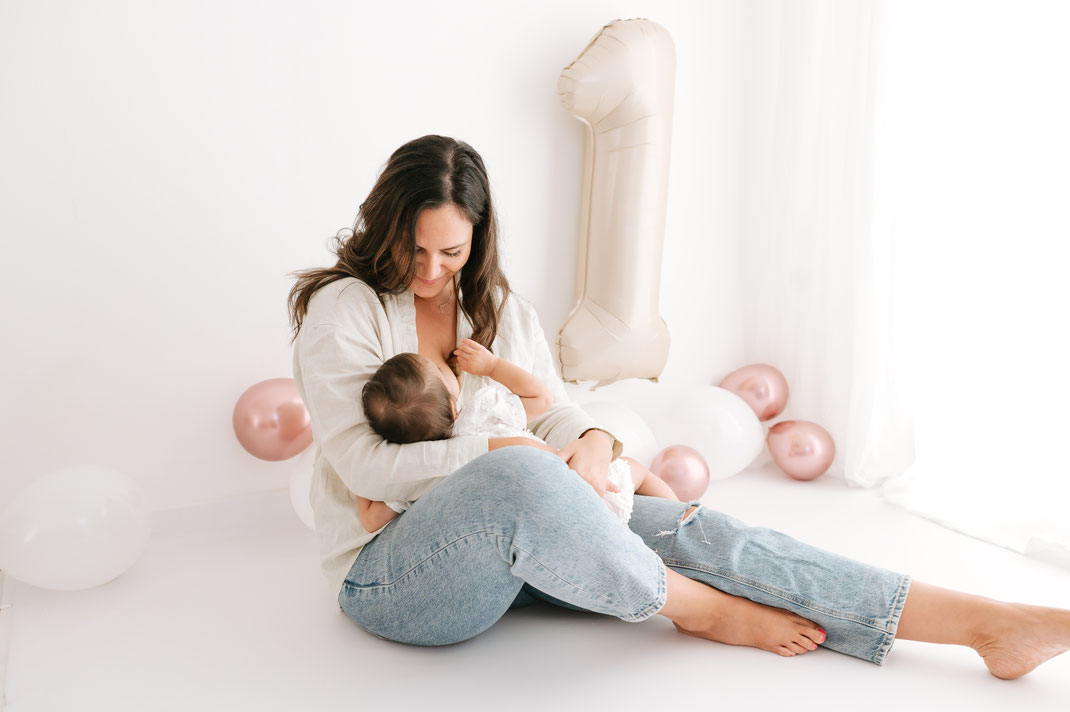 seance studio anniversaire 1 an seance photo en famille au naturel muriel mees photographe brignoles