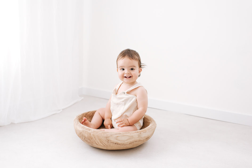 Séance photo studio bébé tient assis 6/12 mois - muriel mees photographe - photo studio naturelle - enfant - brignoles - var - intemporelle