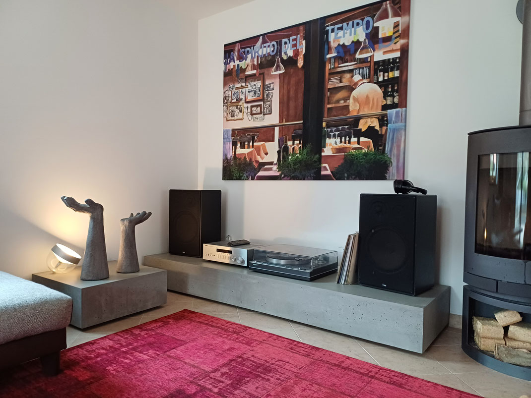 Betonlowboard , TV Board , Schublade ,  Beton Sideboard ,  Tvboard , stein ,  hellgrau , weiß , grau , anthrazit , dunkelgrau , schwarz  , Heidelberg , mannheim , ludwigshafen , mainz , Frankfurt