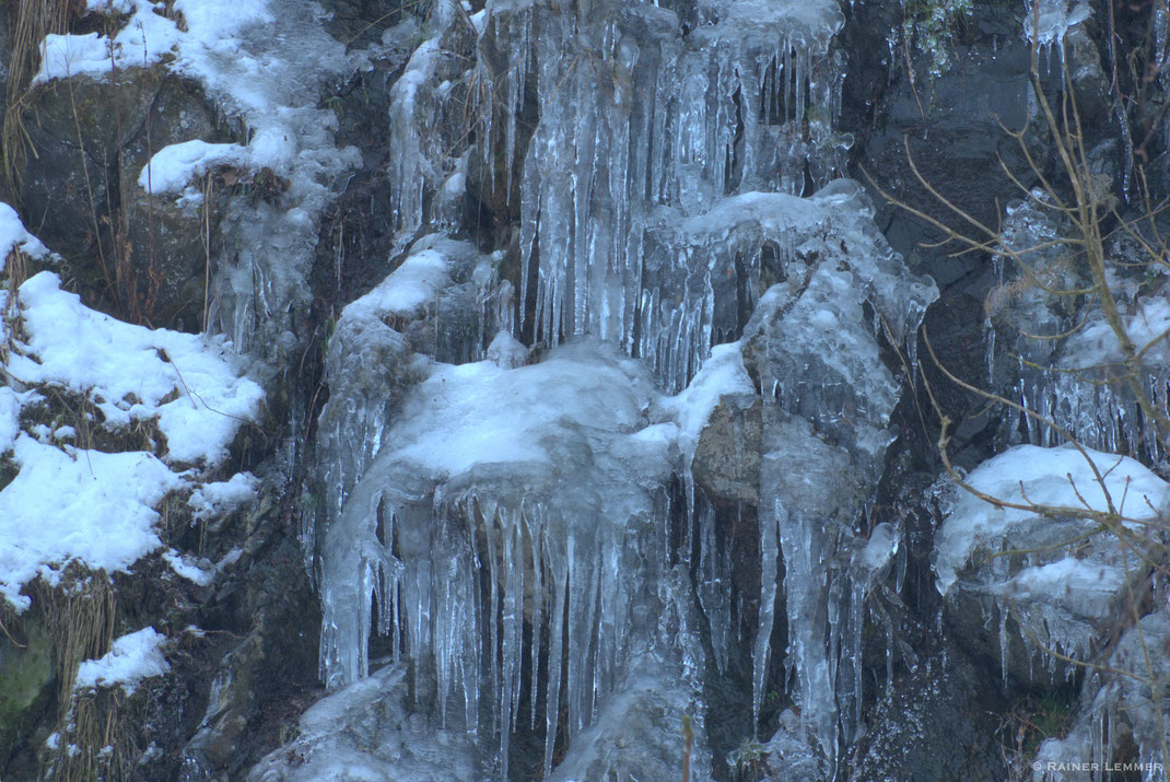 Eiswasserfall in der Bacher Lay