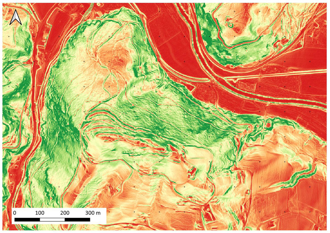 Hangneigungskarte des Dietenberg. Grün=steil, Rot=flach. Grafik K. Schindl, Datengrundlage StmkGIS