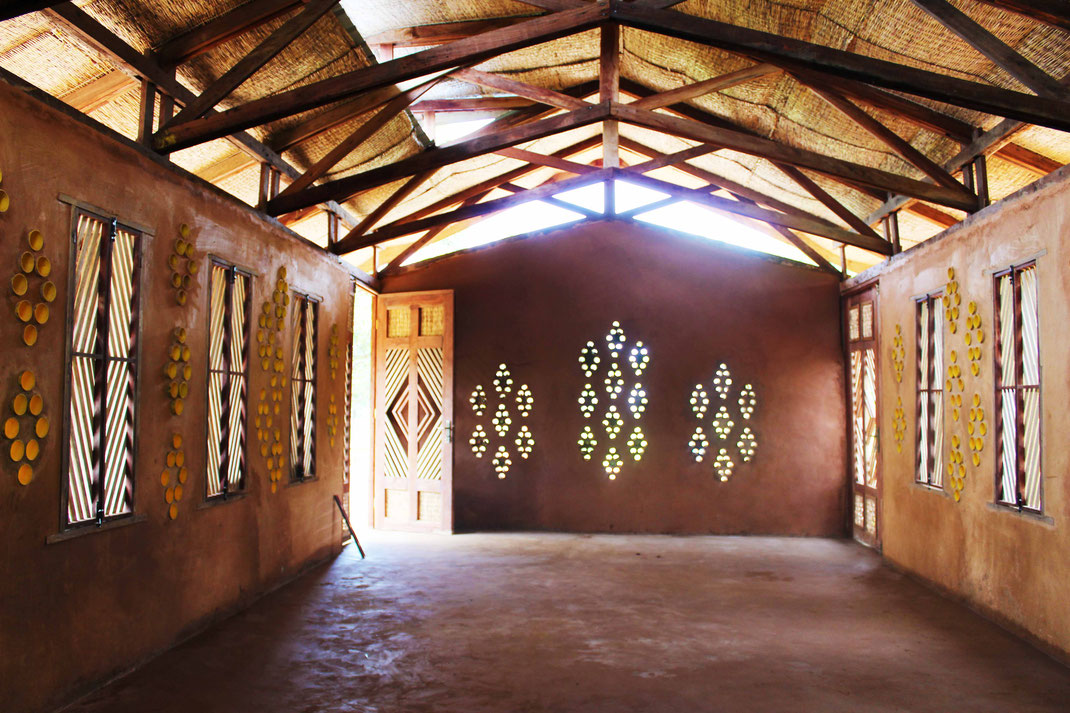 The 'Cuelba Classroom' (cuelba meaning bottle in the local Dagbani language) in Sang, Northern Ghana, built with the Bottle-Brick construction technique