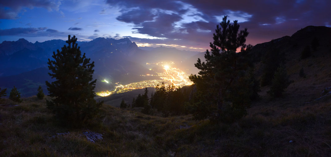 Lichtverschmutzung - hier wird die Nacht zum Tag (Foto: Dr. Olaf Broders, LBV-Bildarchiv)