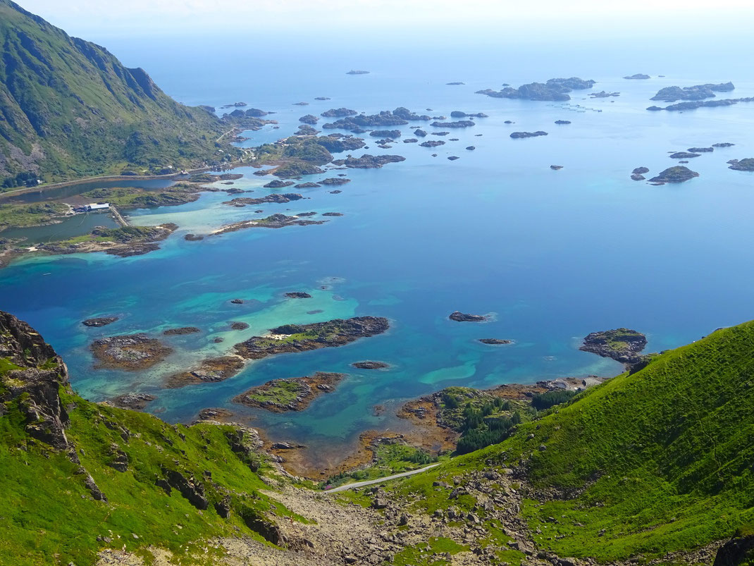 La couleur de l'eau fait oublier sa température frisquette