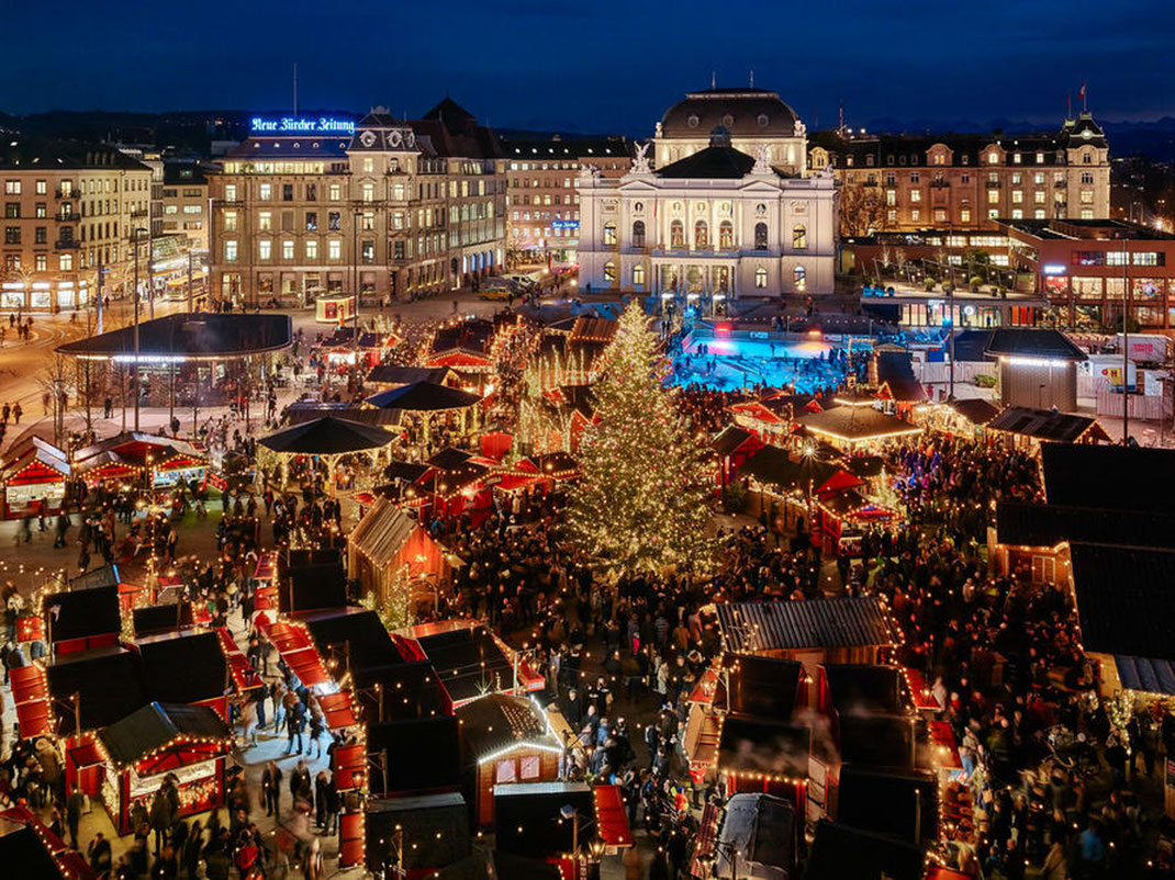 Weihnachtsmarkt am Bellevueplatz in Zürich - (c) Zürich Tourismus