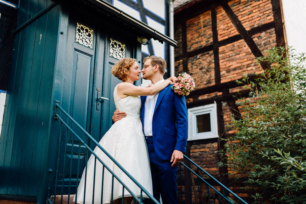 Hochzeitsfotograf aus Marburg Tomo Takemura, Restaurant Waldschlösshen Dagobertshausen