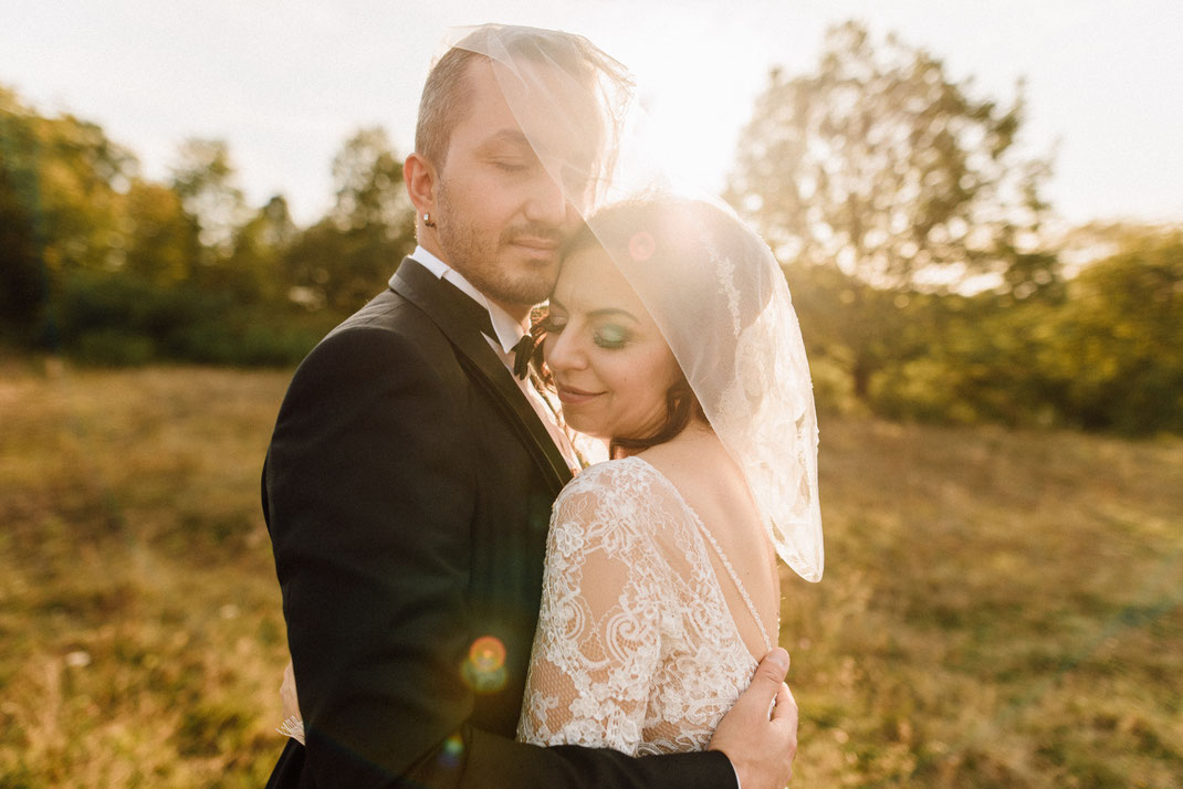 Hochzeitsfotograf aus Marburg Tomo Takemura, Rotkelchen, Waggonhalle