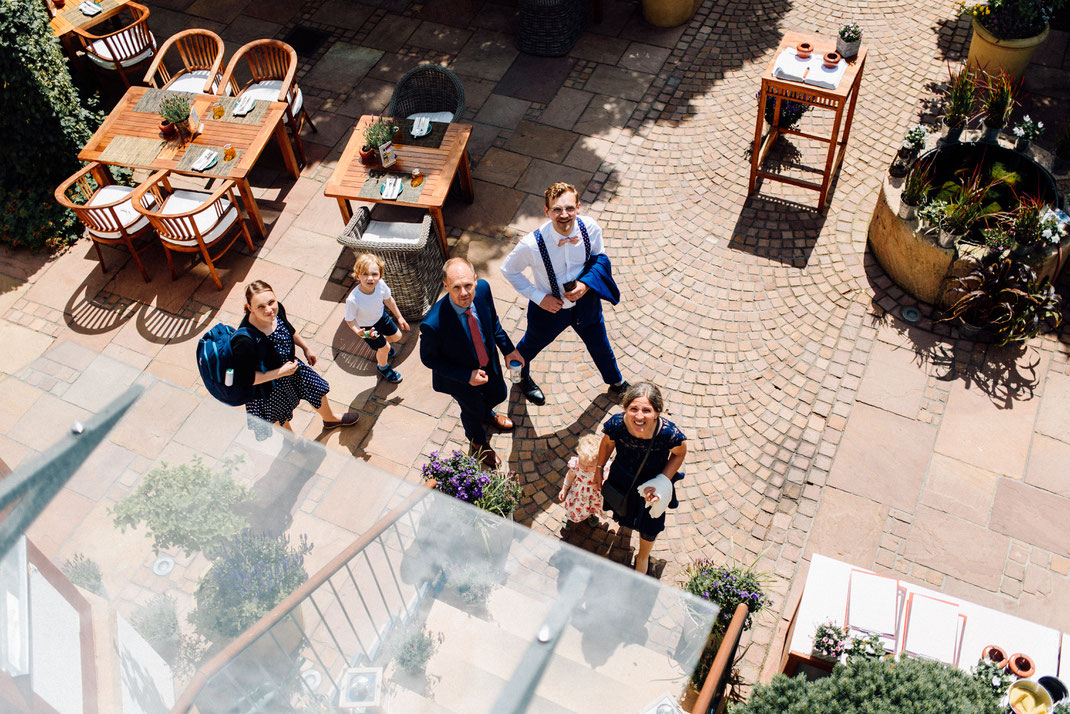 Hochzeitsfotograf aus Marburg Tomo Takemura, Restaurant Waldschlösshen Dagobertshausen