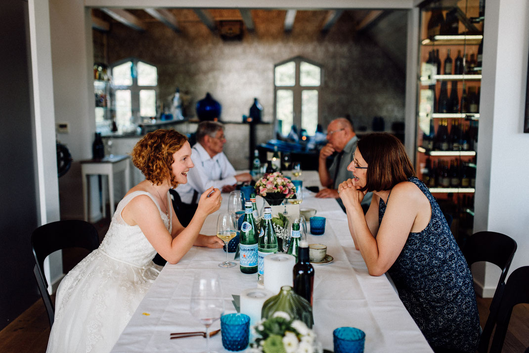 Hochzeitsfotograf aus Marburg Tomo Takemura, Restaurant Waldschlösshen Dagobertshausen