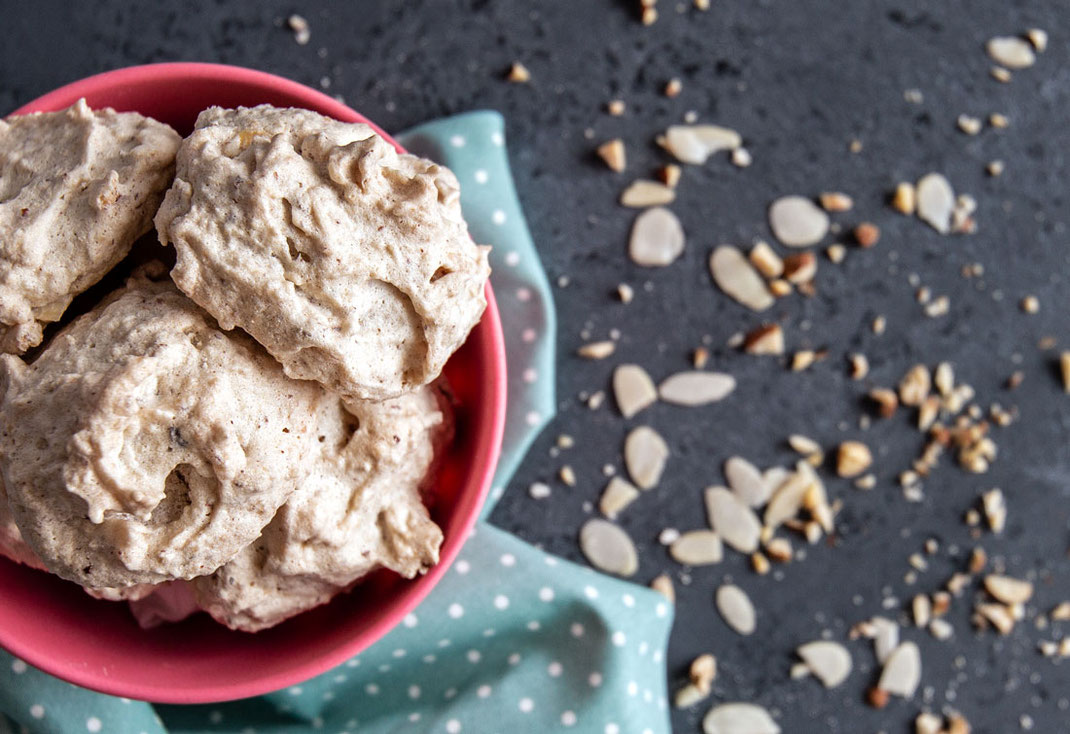 Rezept für ganz einfache Haselnuss Mandel Makronen