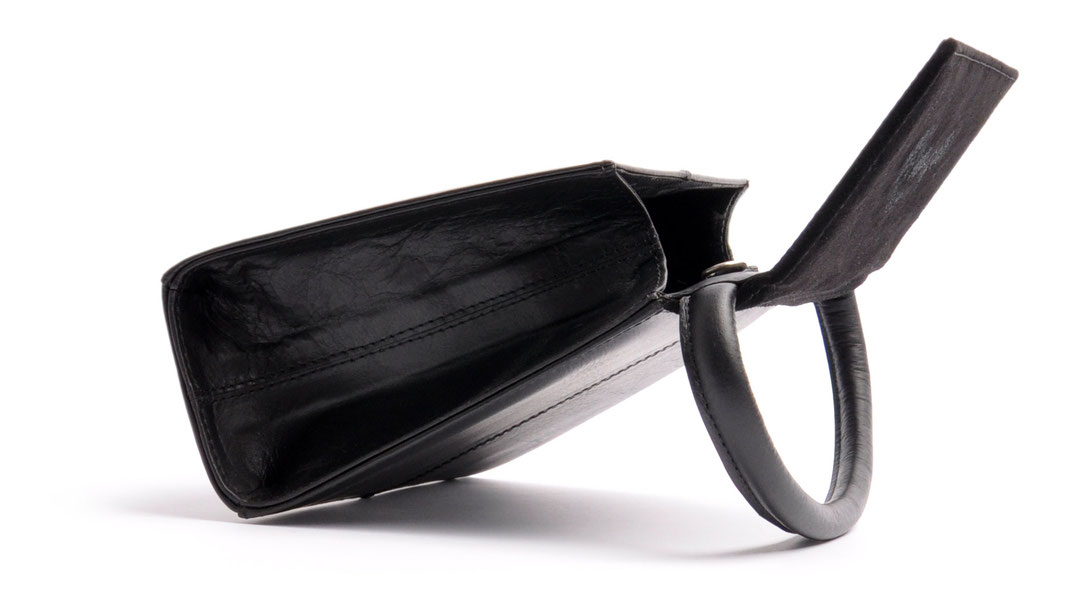 Henkeltasche Trachtentasche schwarz aus Leder versankdostenfrei kaufen. OWA Tracht Manufaktur 