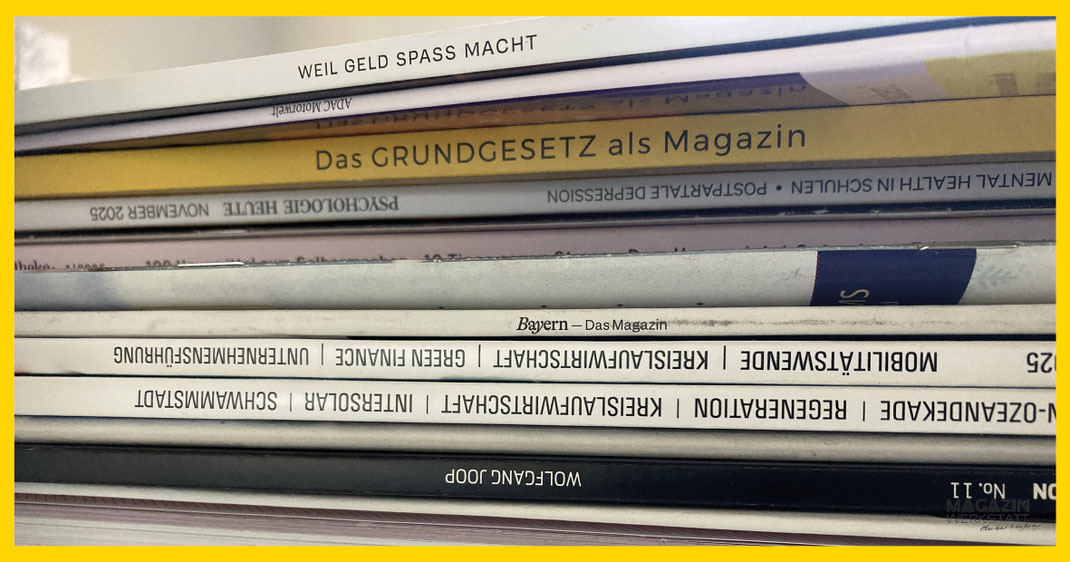 Lesbarkeit ist kein Zufall. Es wird ein Buchcover gezeigt und zwei aufgeschlagene Seiten des Buch