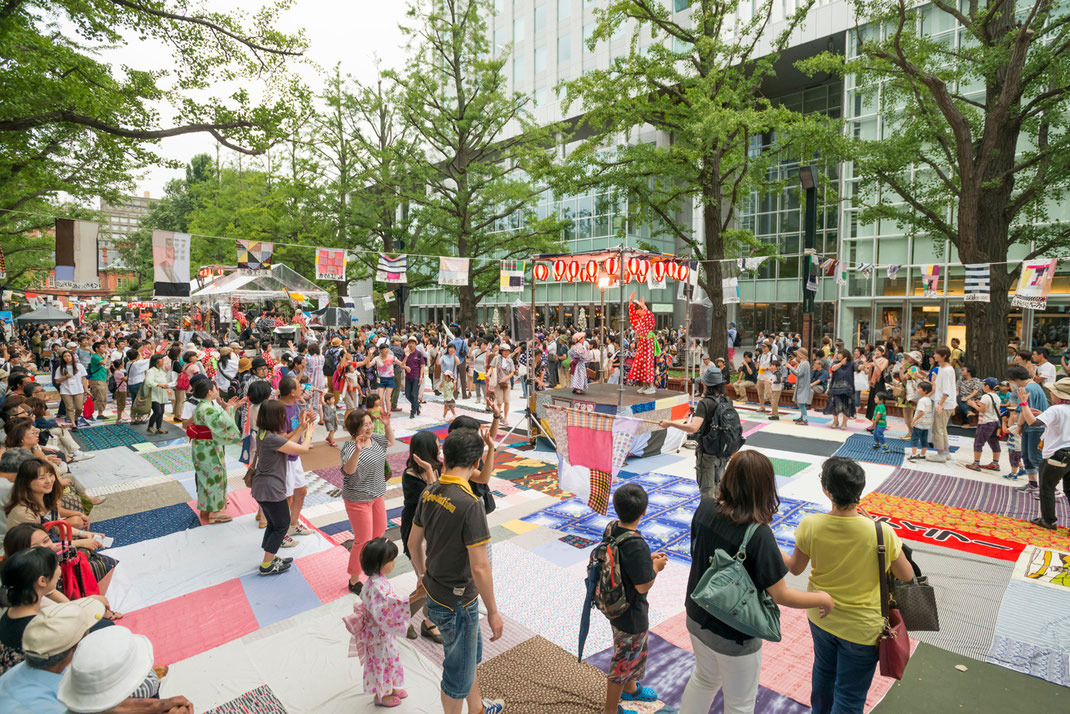 「札幌国際芸術祭（SIAF）2014での実施風景」撮影：ハレバレシャシン