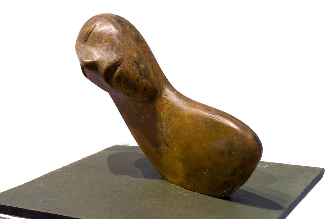Heidrun Feistner: Ophelia / Für Inge Müller / Stein / 33 cm / 2020 - 2023 / Foto HF