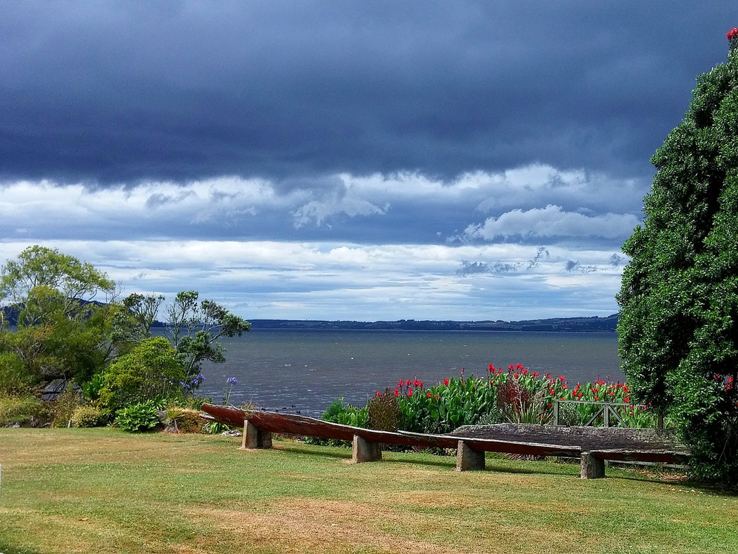 Der Lake Rotorua ist der zweitgrößte Binnensee der neuseeländischen Nordinsel.