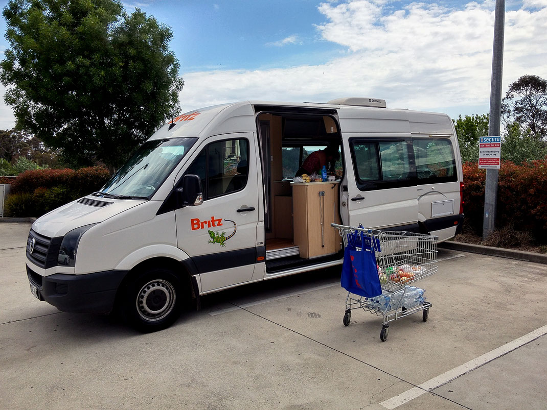 Unser Camper ist ein VW Crafter mit 6,5 Meter Länge und zwei Klimaanlagen