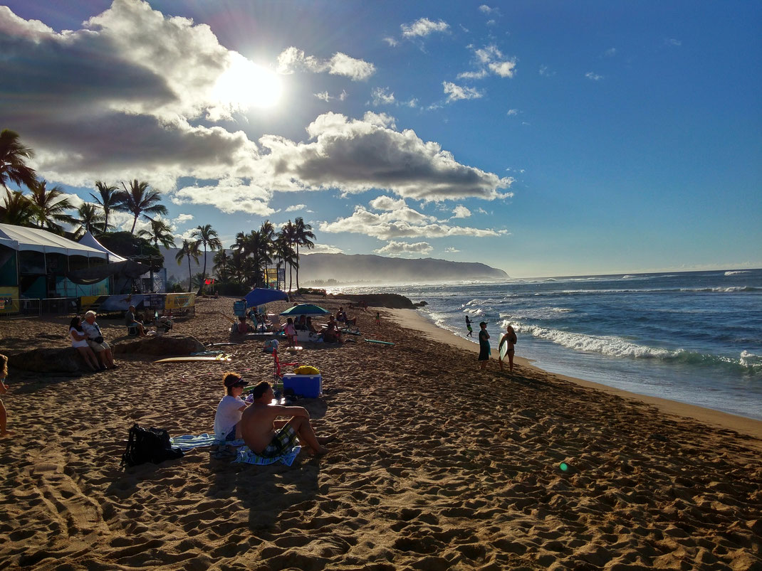 Das ist der Strand an dem John John Florence aufgewachsen ist. Herzlichen Glückwunsch John John!!!!