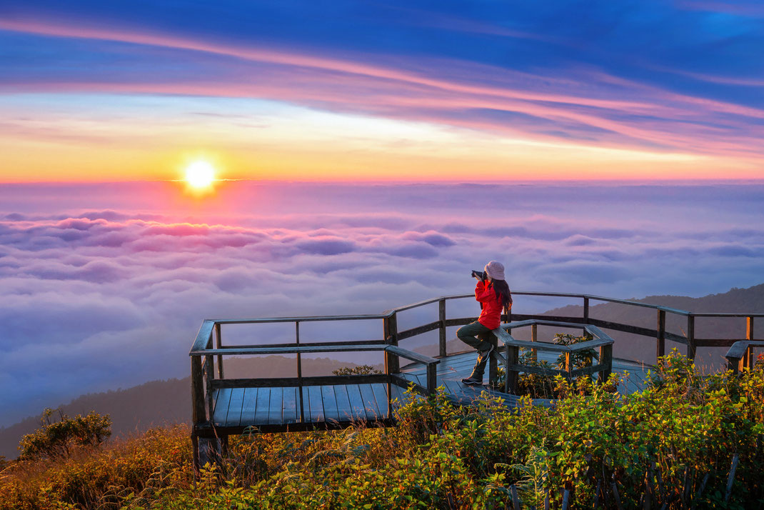 Das erste Mal Chiang Mai - hier der Doi Inthanon wie eine Touristin ein Urlaubsbild knipst.