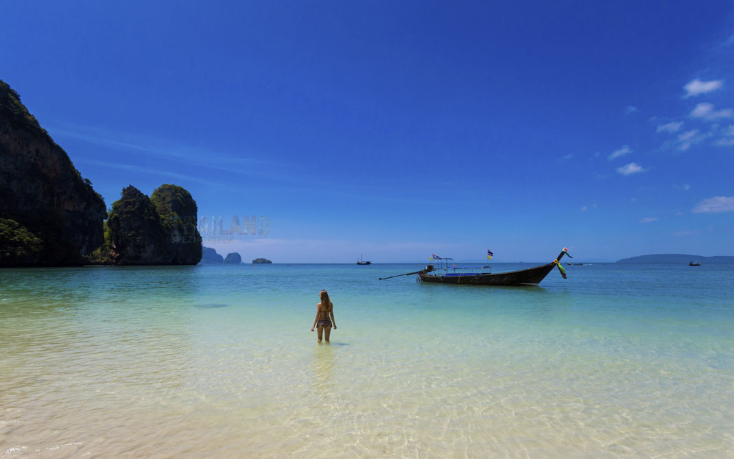 Nach Koh Tan Ming Tup können Sie rüber nach Tup Island und zur Chicken Island auf der natürlichen Sandbank wandern oder am weißen Sandstrand entspannen. Noch immer eines der ungesehenen Highlights Thailands und ein einmaliges Erlebnis.