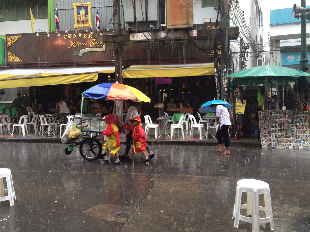 In der Regenzeit kann es eben auch mal regnen... Bangkok, Thailand (Foto Jörg Schwarz)