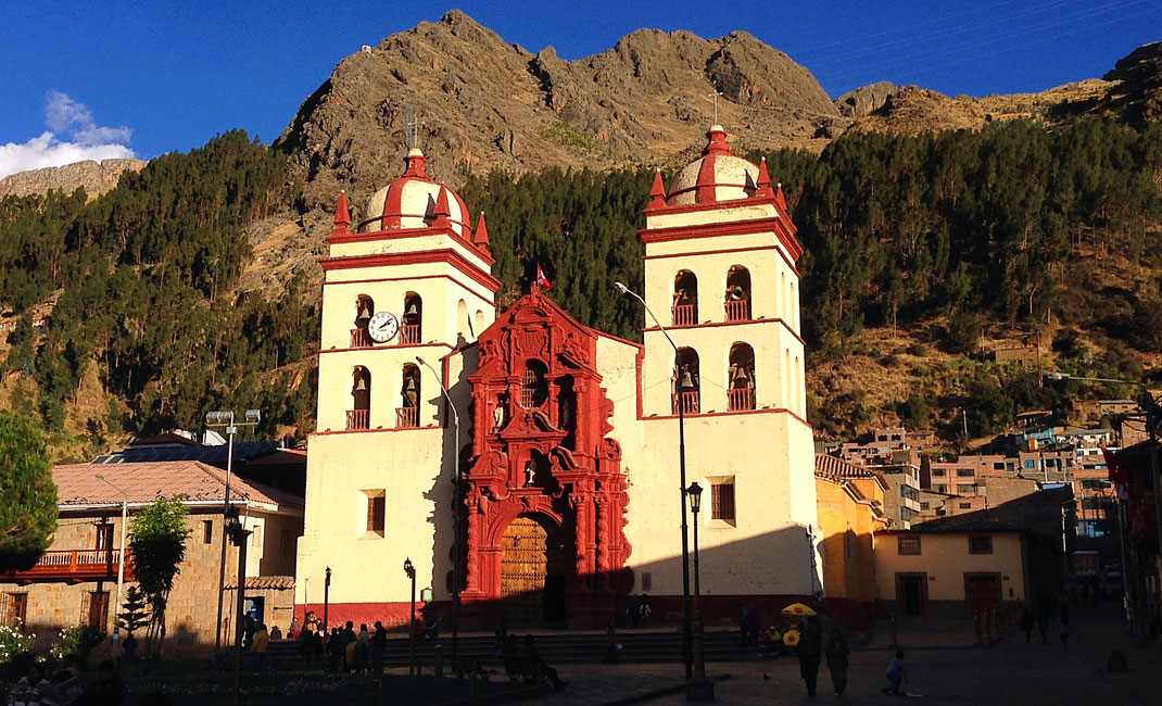 Die Kathedrale von Huancavelica ist innen wie außen eine Augenweide, Huancavelica, Peru (Foto Jörg Schwarz)