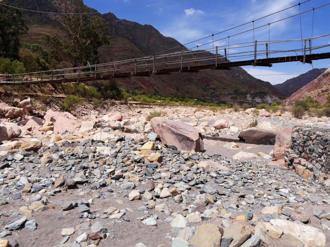 Hat in der Trockenzeit nicht viel Wasser... Cordillera de los Frailes, Bolivien (Foto Jörg Schwarz)