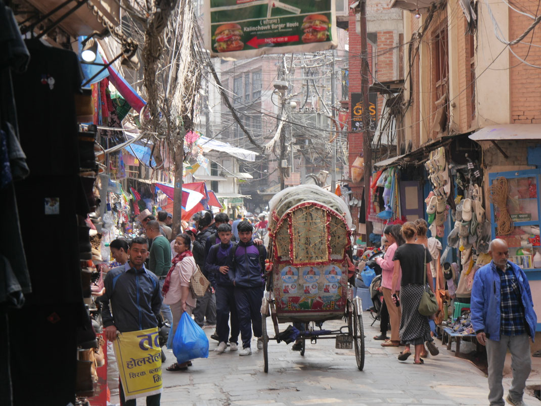 Nepal Kathmandu Patan Lalitpur Reisetipps Reiseblog Länder slow travel Reiseberichte Reisereportagen Spurenwechsler Urlaub Reise backpacker individualreise abenteuerreise