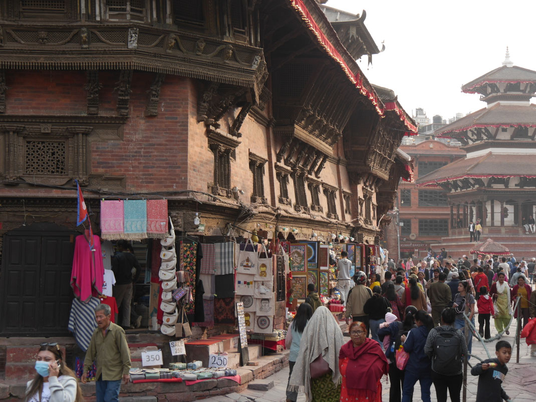 Nepal Patan Kathmandu Lalitpur Fotographie Reiseblog Reisereportage Spurenwechsler Reise Urlaub Städtetrip Geheimtipp slow travel Backpacker