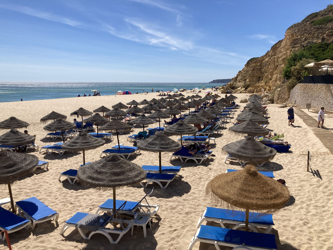 Salema, Portugal Spurenwechsler Reiseblog Reisetips Reise slow travel slowtravel Kultur Natur Weltreise Travel Reisefotografie Fotografie Photography Beaches Playa Kolumbien Colombia